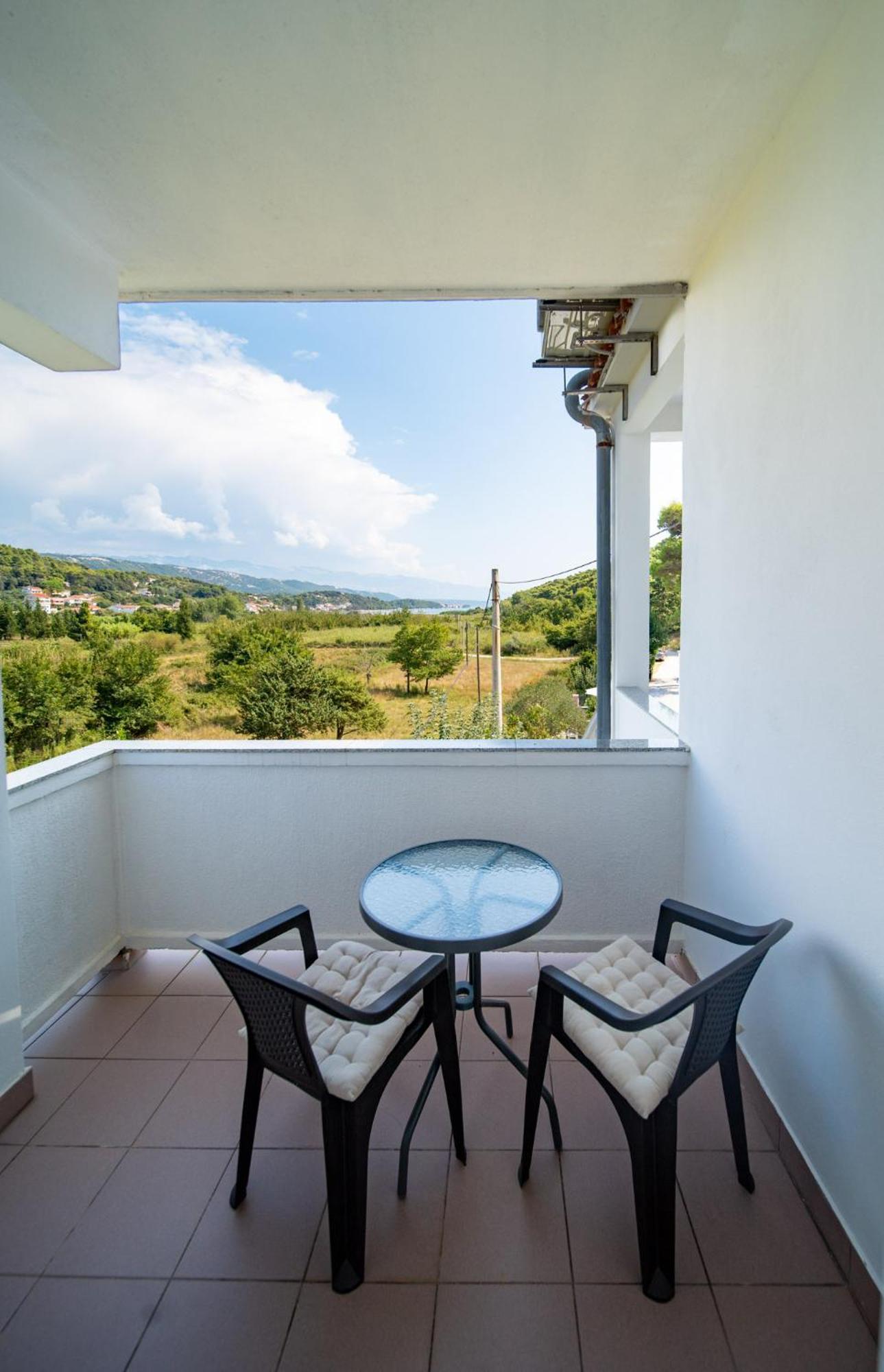 Apartments Lores Rab Town Exterior foto